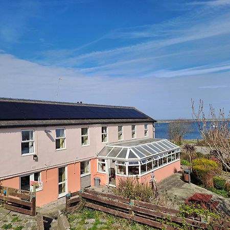 Boathouse Hotel Holyhead Esterno foto