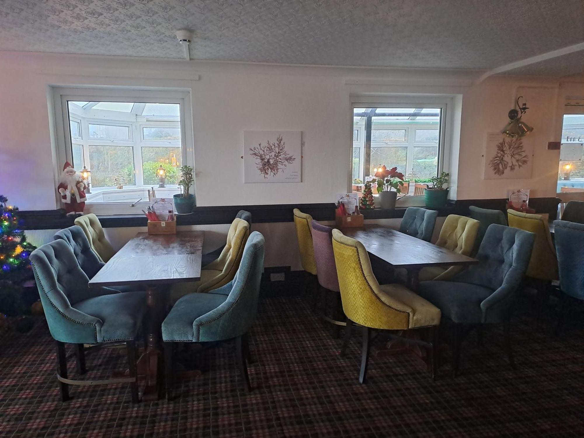 Boathouse Hotel Holyhead Esterno foto