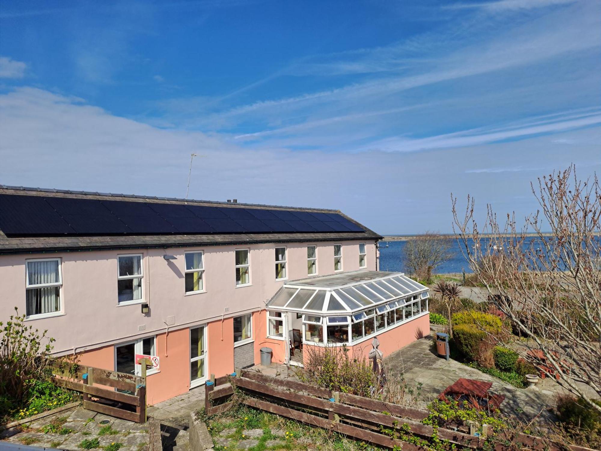 Boathouse Hotel Holyhead Esterno foto