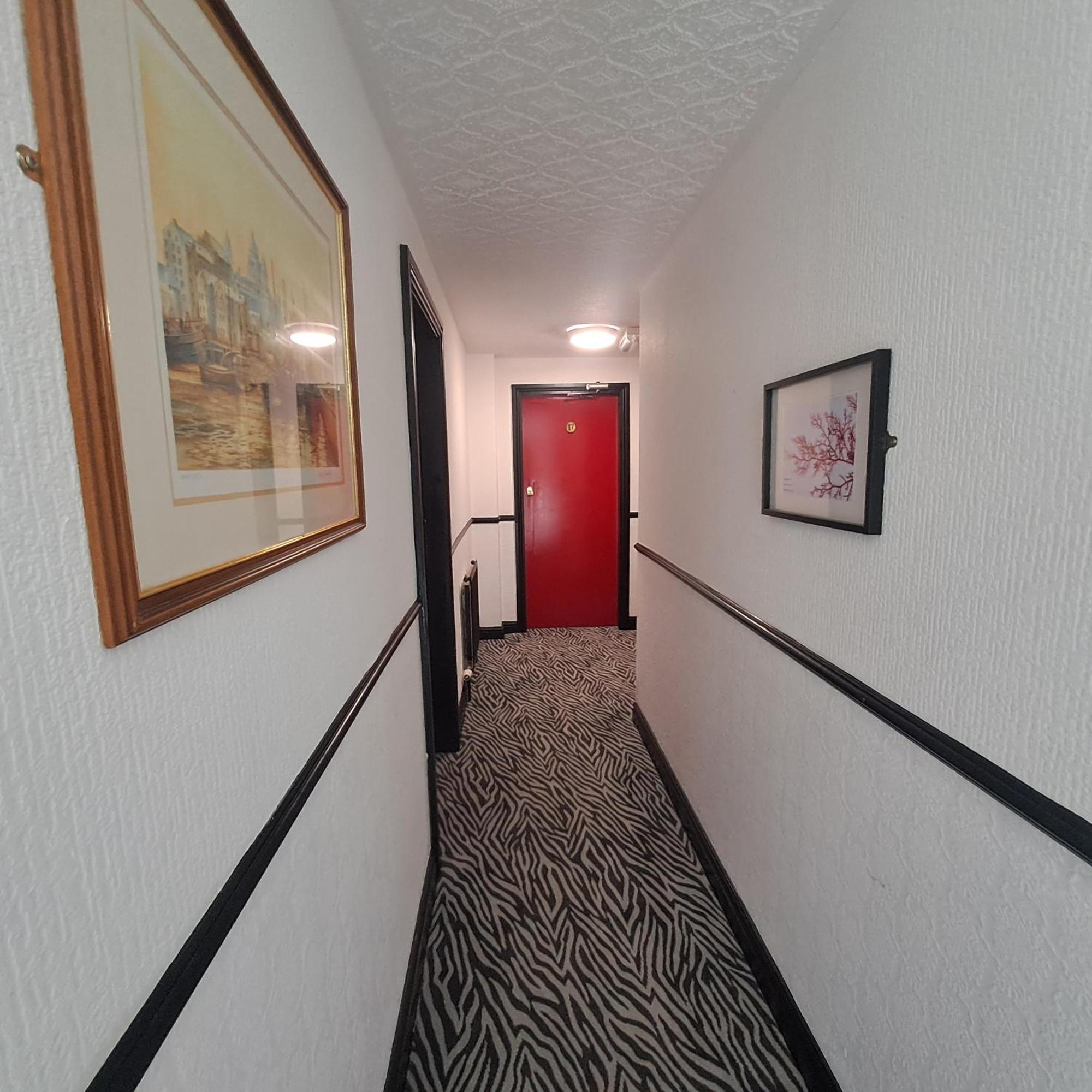Boathouse Hotel Holyhead Esterno foto